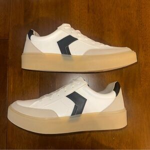 NWT Dr. Scholl’s Women's Madison Lace Sneaker